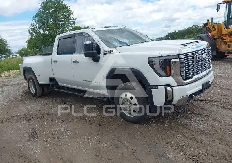 2025 GMC Sierra photo