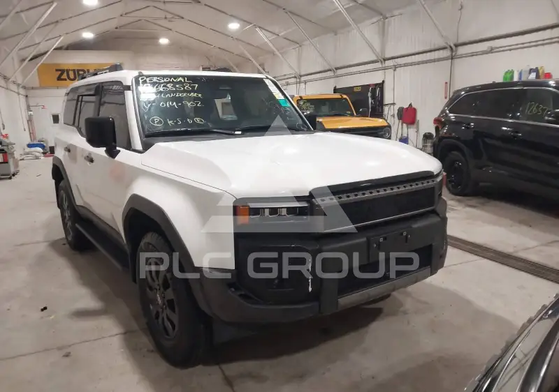 2025 Toyota LAND CRUISER фото