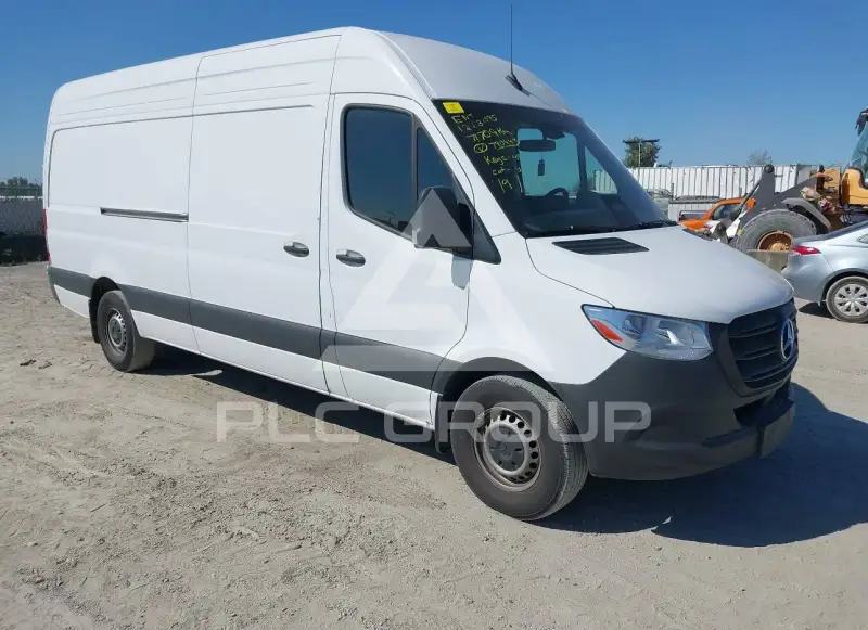2025 Mercedes Benz Sprinter photo
