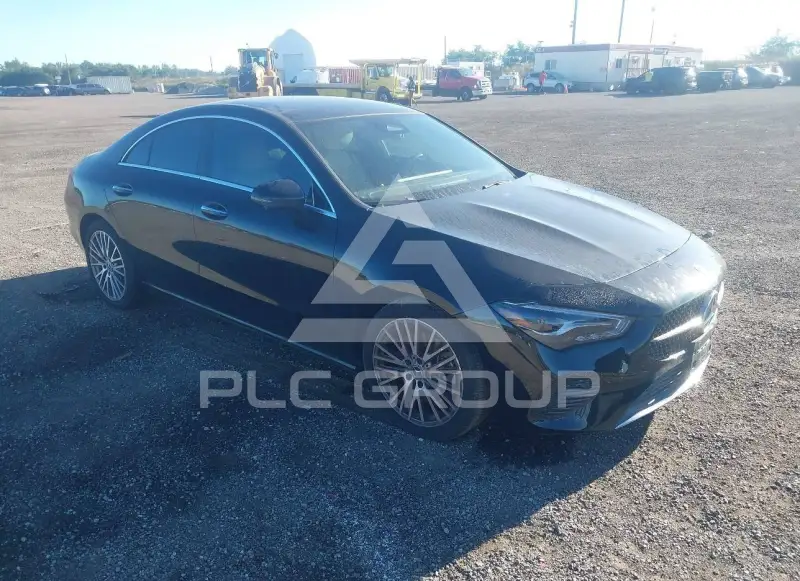 2025 Mercedes Benz CLA 250 фото