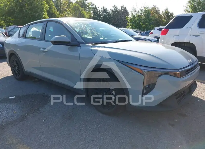 2025 KIA K4 фото