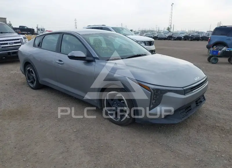 2025 KIA K4 фото