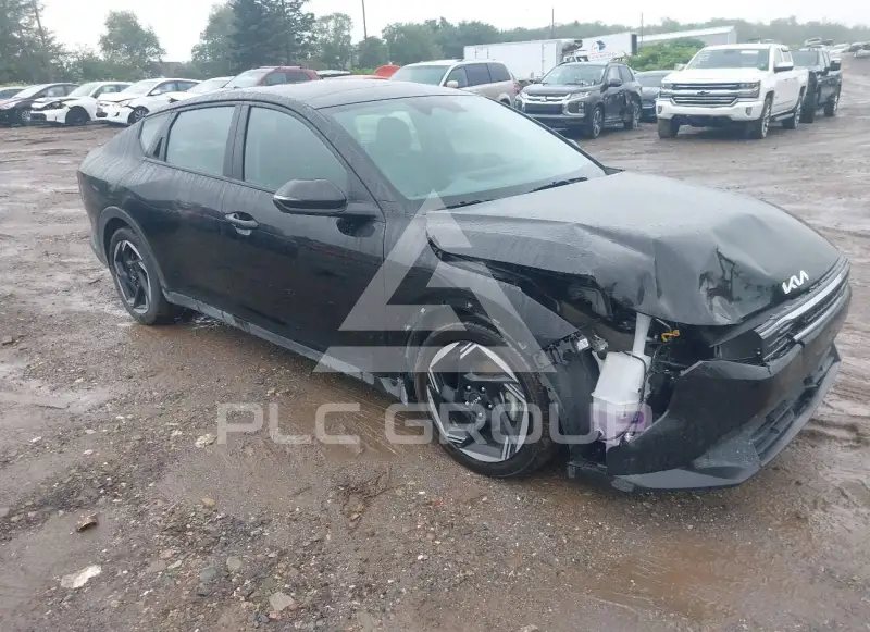 2025 KIA K4 фото
