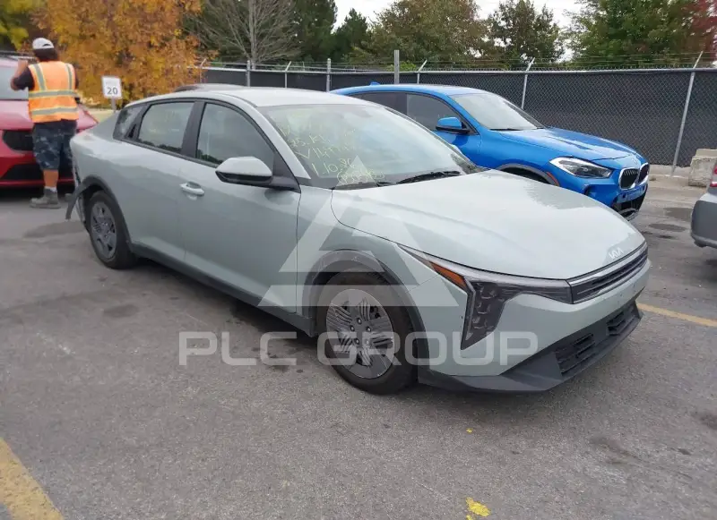 2025 KIA K4 фото