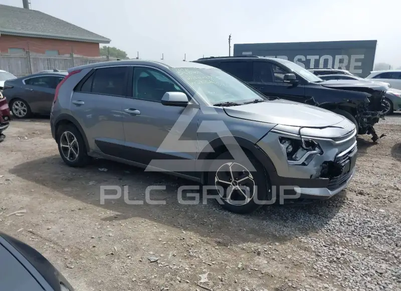 2025 KIA Niro фото