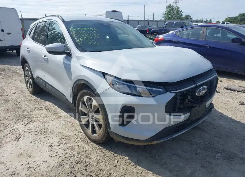 2025 Ford ESCAPE photo
