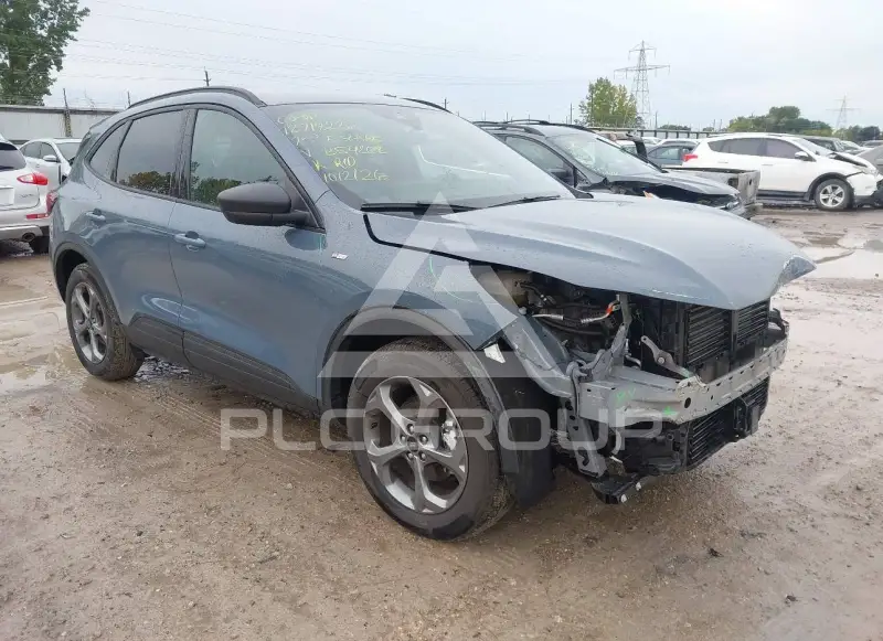 2025 Ford ESCAPE photo