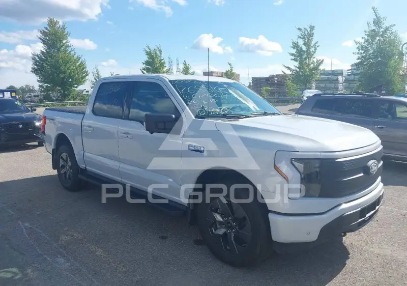 2025 Ford F-150 фото