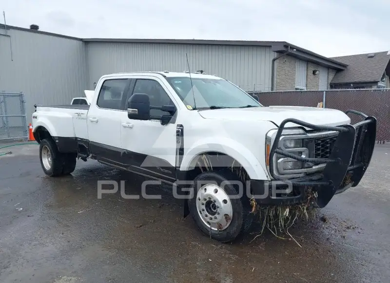 2025 Ford F-450 фото