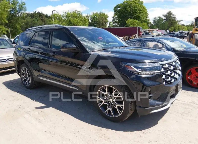 2025 Ford EXPLORER photo
