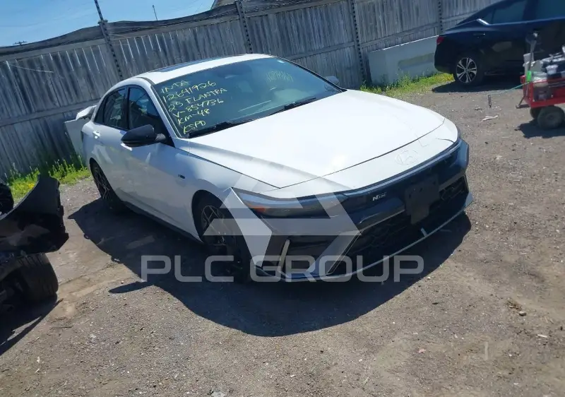 2025 Hyundai Elantra фото
