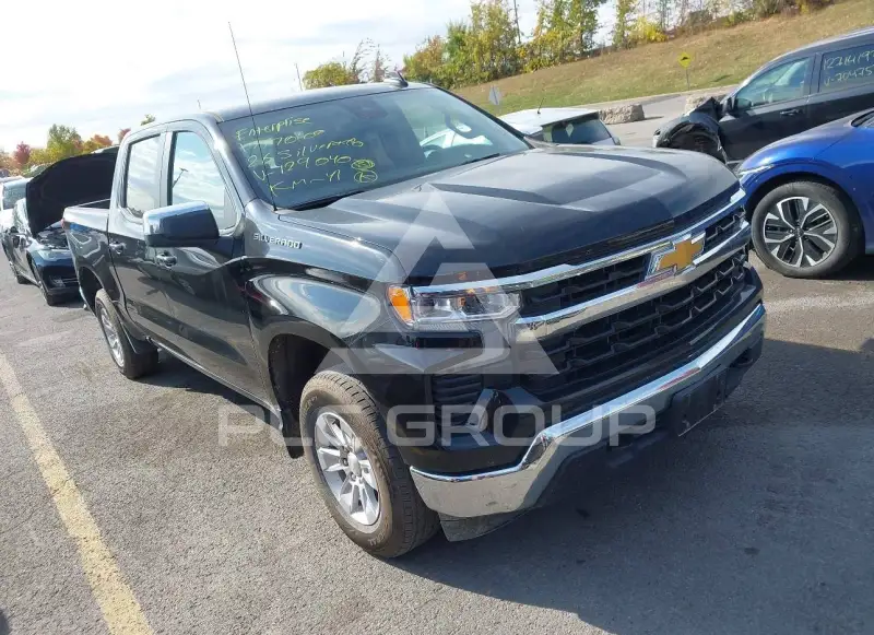 2026 Chevrolet Silverado photo