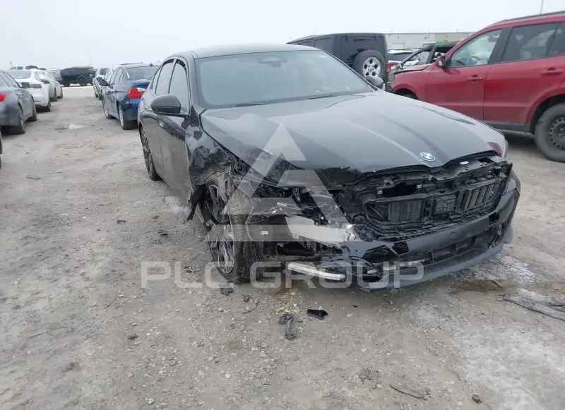 2026 BMW 550 photo