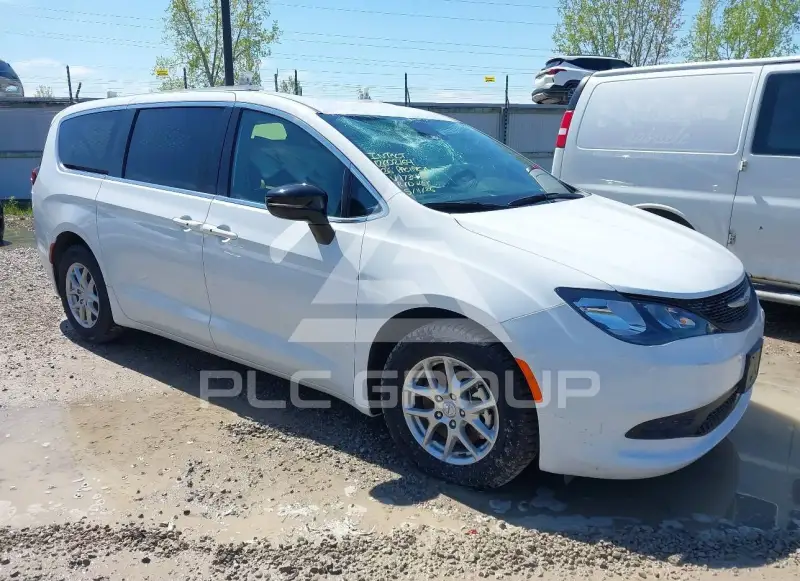 2026 Chrysler PACIFICA photo