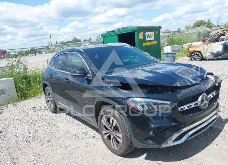 2026 Mercedes Benz GLA 250 фото