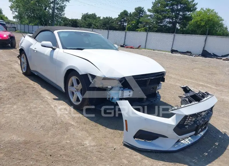 2026 Ford MUSTANG фото