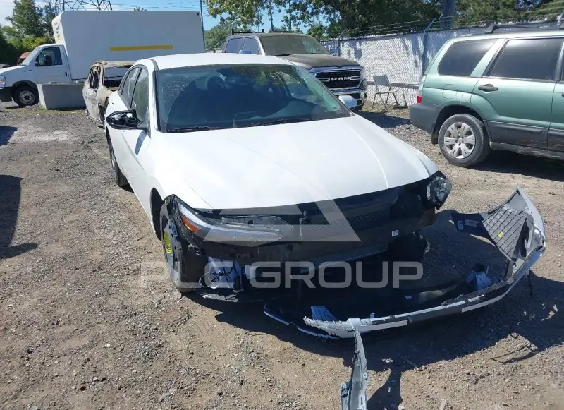 2026 Hyundai Elantra photo
