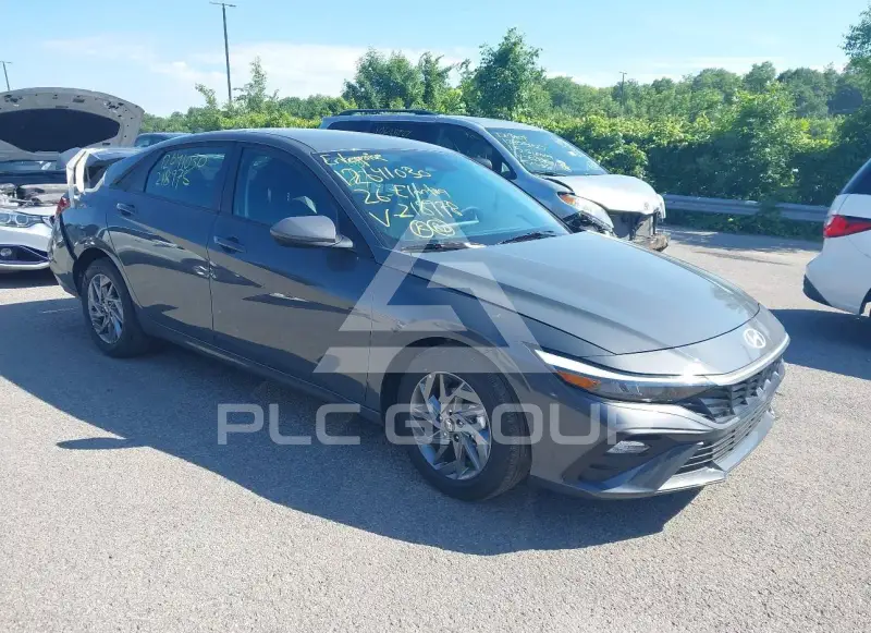2026 Hyundai Elantra фото