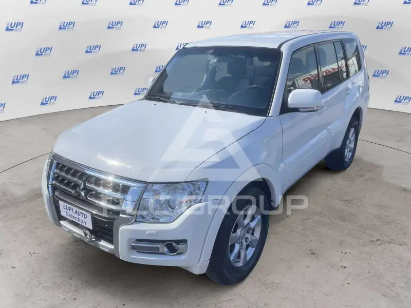 2016 Mitsubishi PAJARO