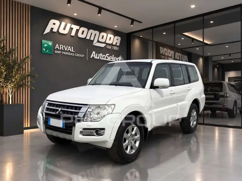2016 Mitsubishi PAJARO