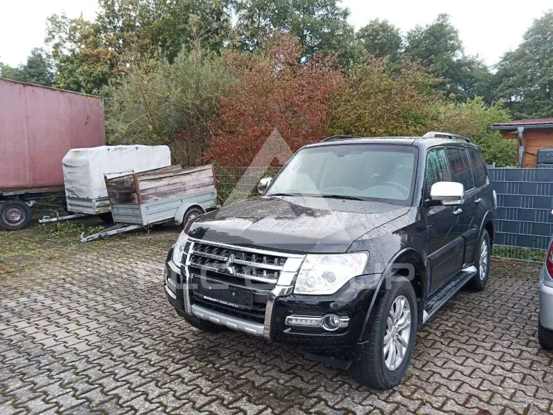 2016 Mitsubishi PAJARO