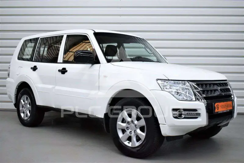 2016 Mitsubishi PAJARO