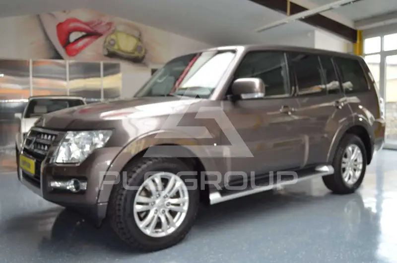 2016 Mitsubishi PAJARO