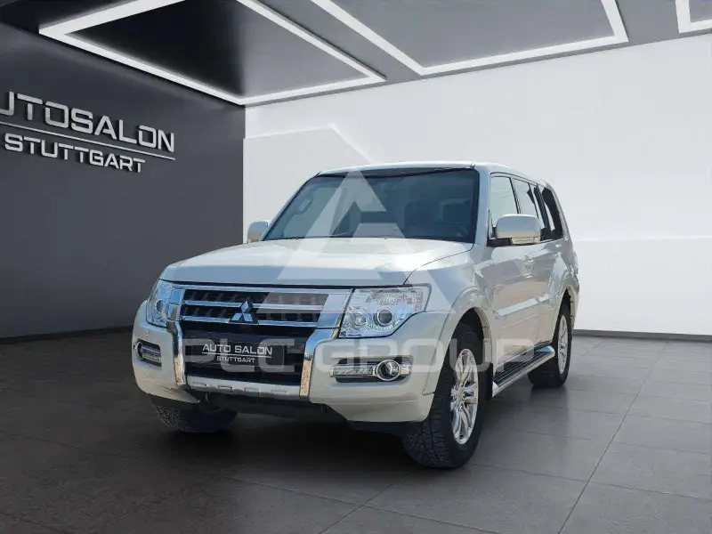 2016 Mitsubishi PAJARO