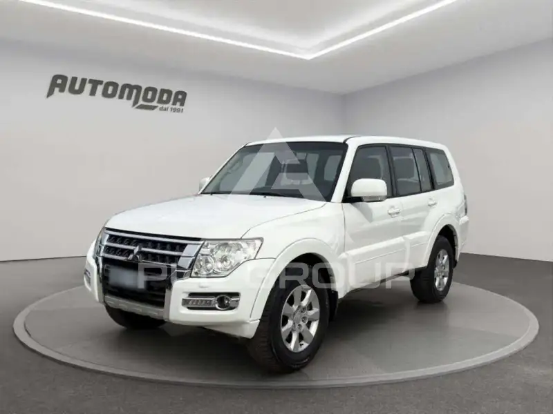 2016 Mitsubishi PAJARO