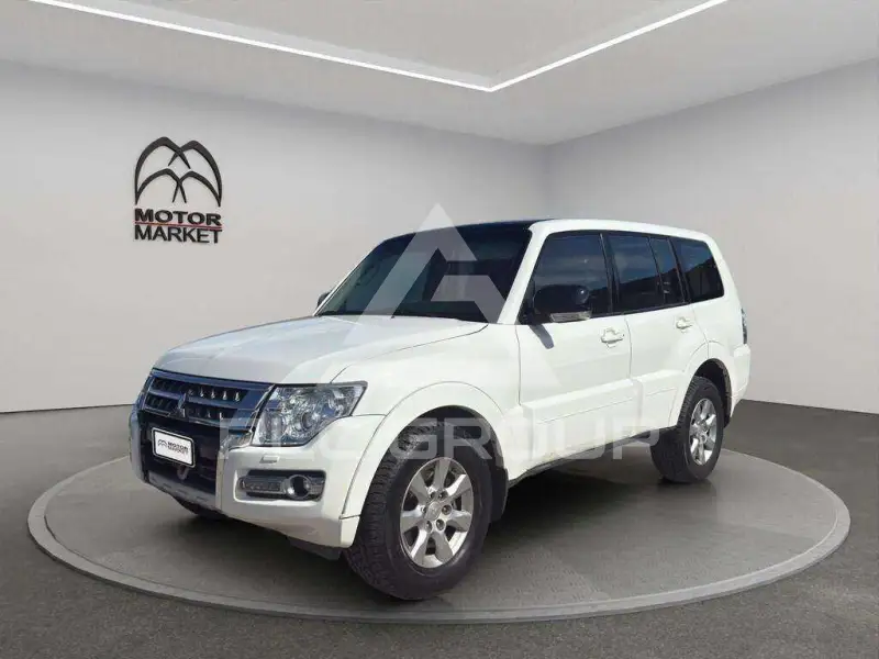 2016 Mitsubishi PAJARO