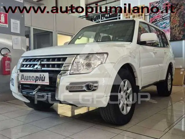 2016 Mitsubishi PAJARO