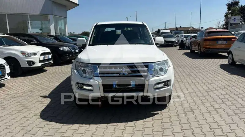 2016 Mitsubishi PAJARO