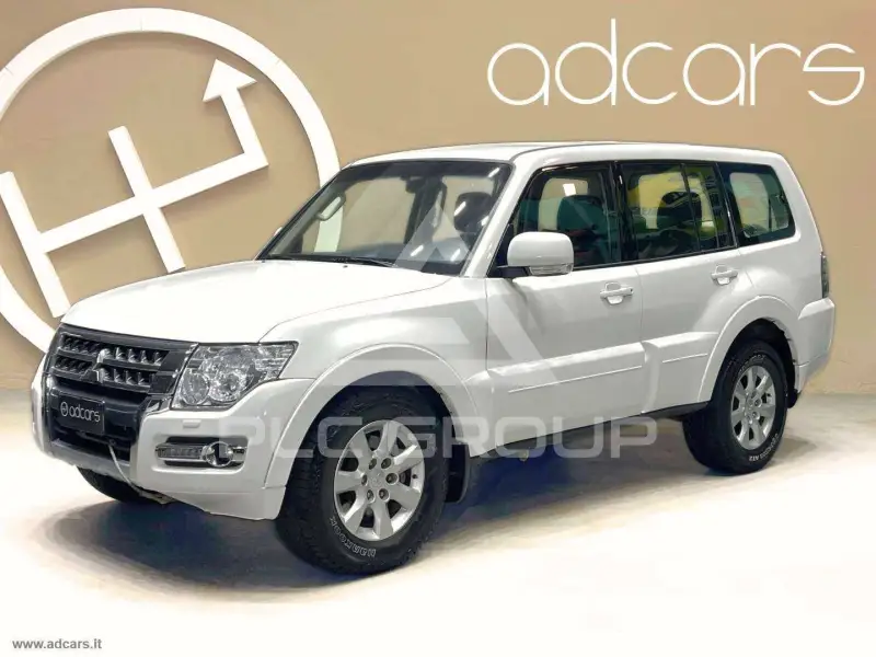 2016 Mitsubishi PAJARO