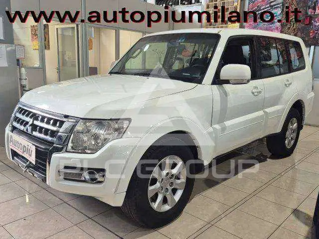 2016 Mitsubishi PAJARO