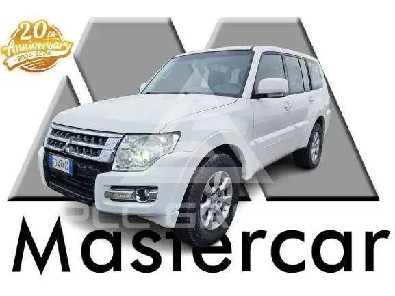 2016 Mitsubishi PAJARO