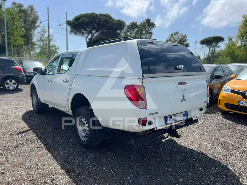 2016 Mitsubishi L200