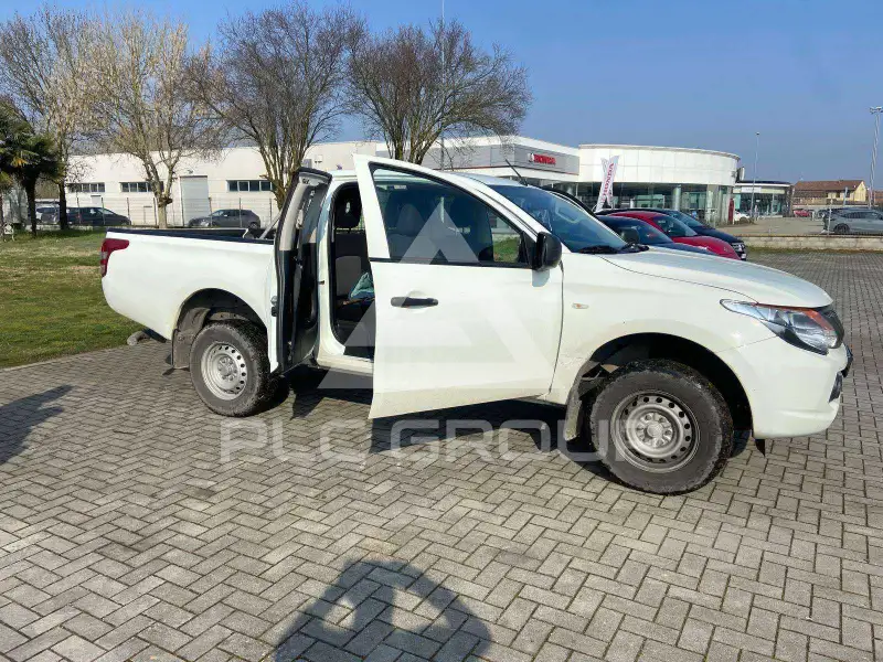 2016 Mitsubishi L200