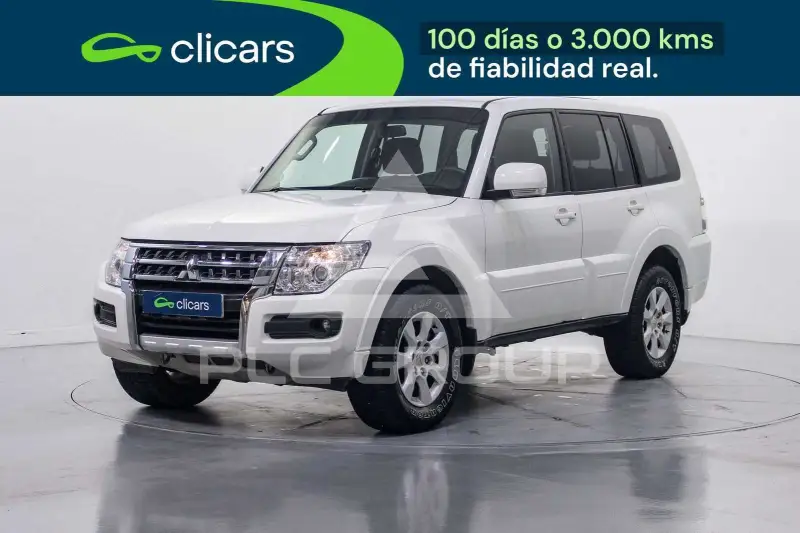 2016 Mitsubishi MONTERO