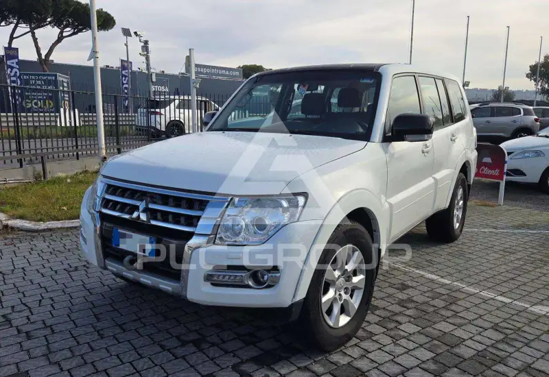 2016 Mitsubishi PAJARO