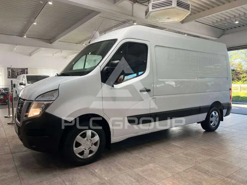 2016 Nissan NV 400