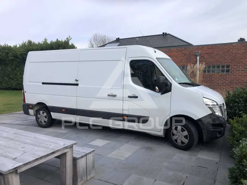 2016 Nissan NV 400