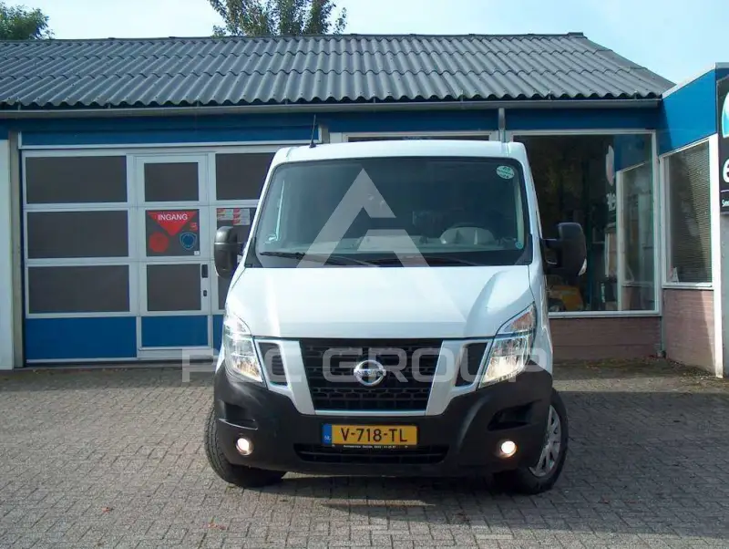 2016 Nissan NV 400