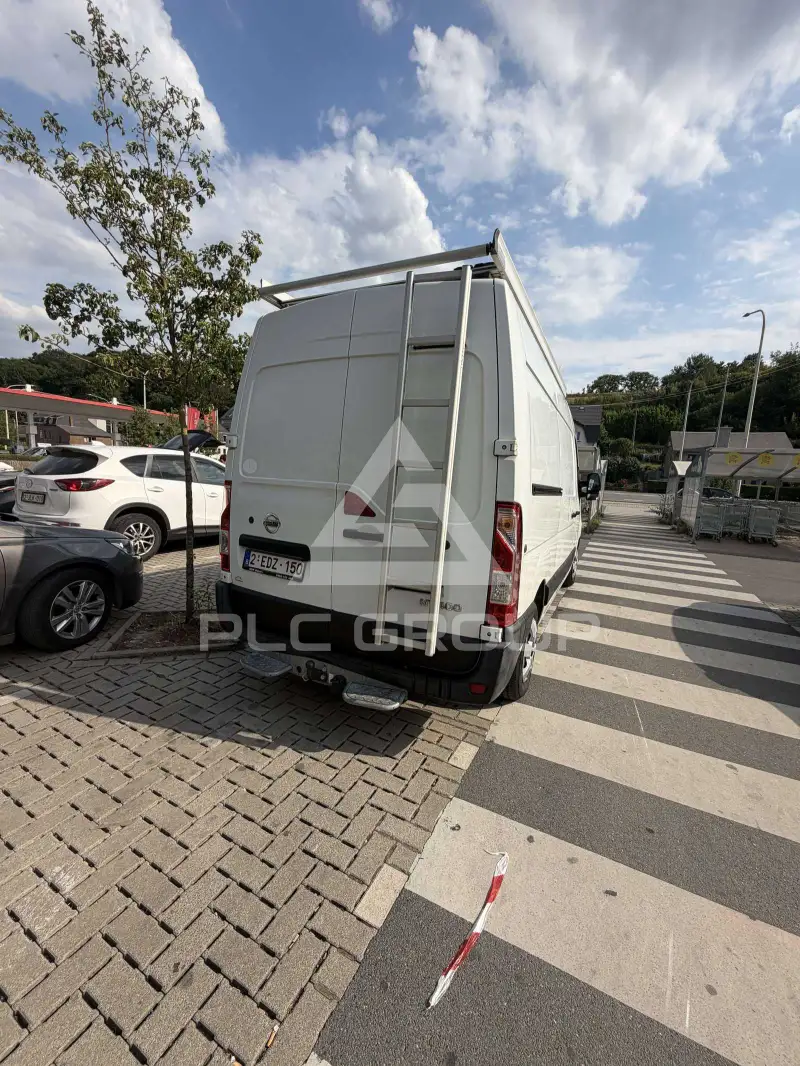2016 Nissan NV 400