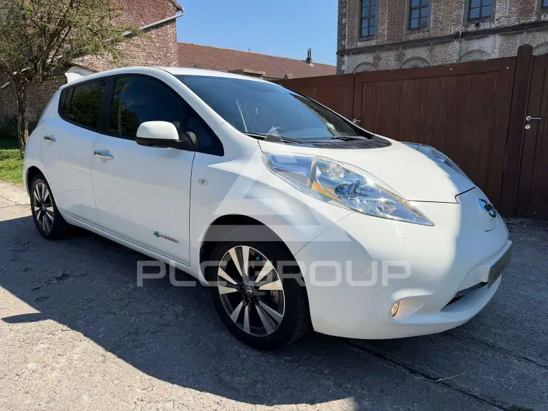 2016 Nissan LEAF