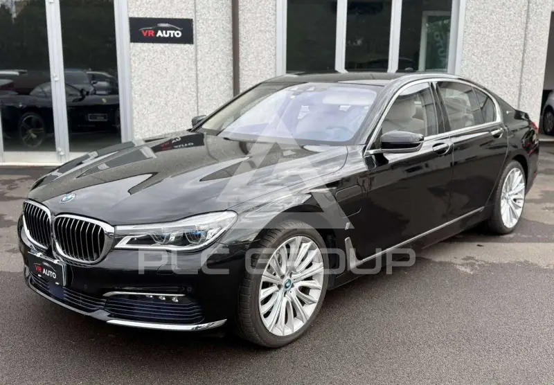 2016 BMW 740