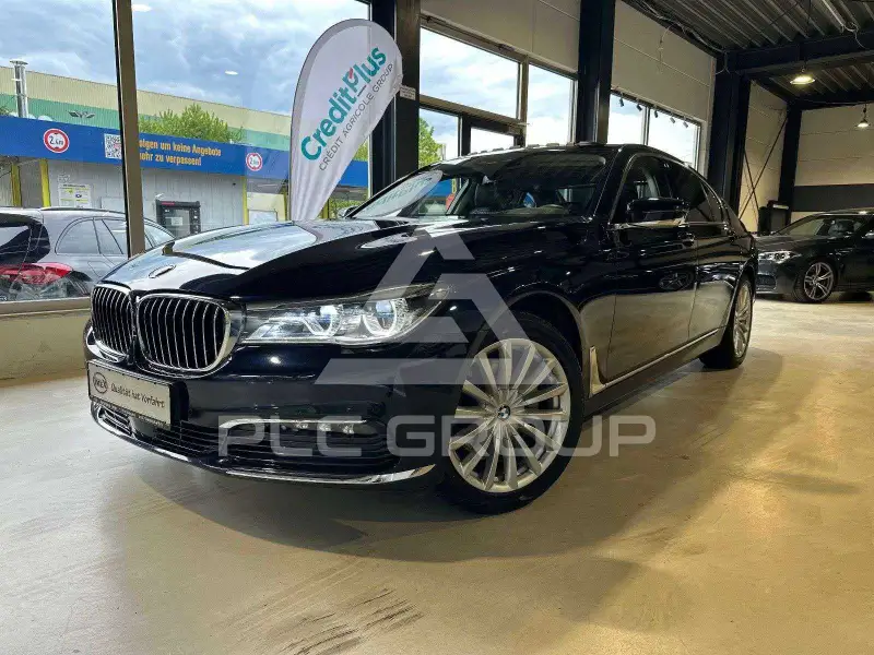 2016 BMW 740