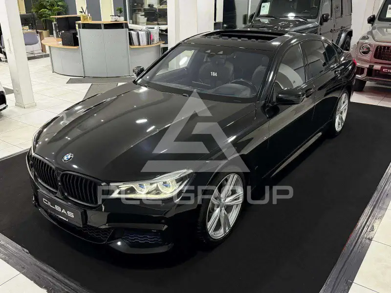 2016 BMW 740