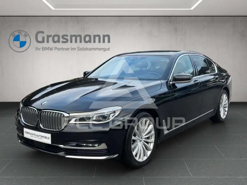 2016 BMW 740