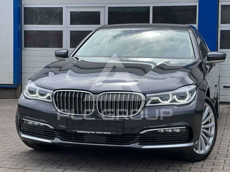 2016 BMW 740