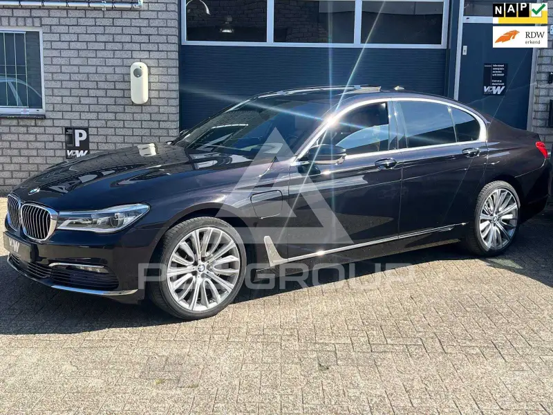 2016 BMW 740